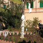 Hotel Athena