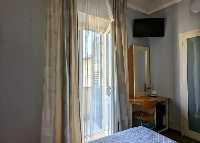 Hotel Athena