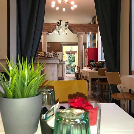 Athena Hotel Piza