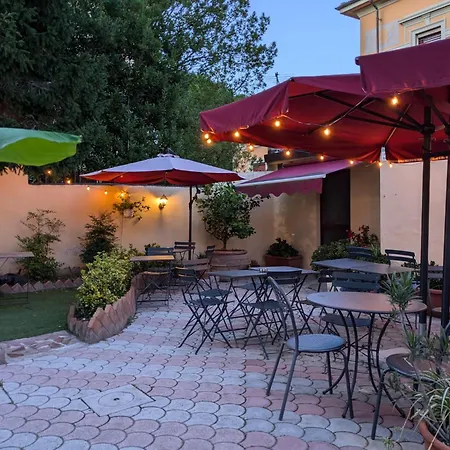 Hotel Athena