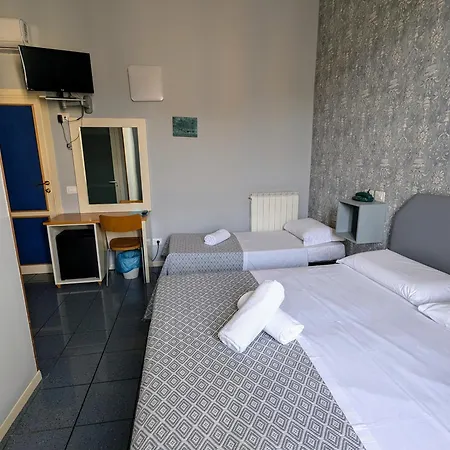 Hotel Athena