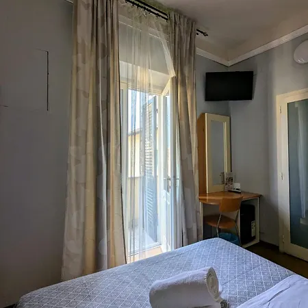 Hotel Athena