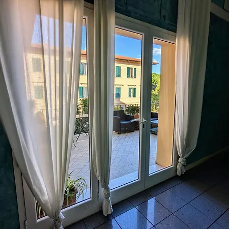 Athena Hotel 3*